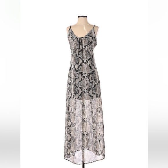 Low back snakeskin maxi dress - Picture 1 of 2